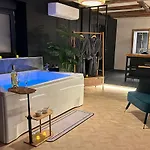 Апартаменты De Luxe Avec Baignoire Balneo Privative Proche D'europapark Muttersholtz