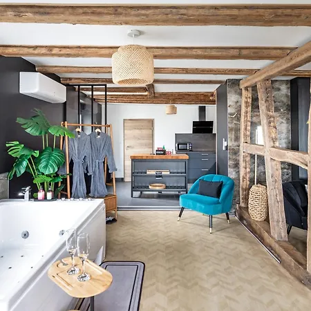 Appartement Romantique En Alsace - Balneo Privative Et Parking *