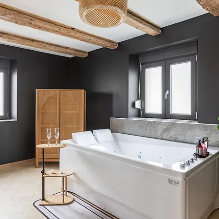 Romantique En Alsace - Balneo Privative Et Parking *